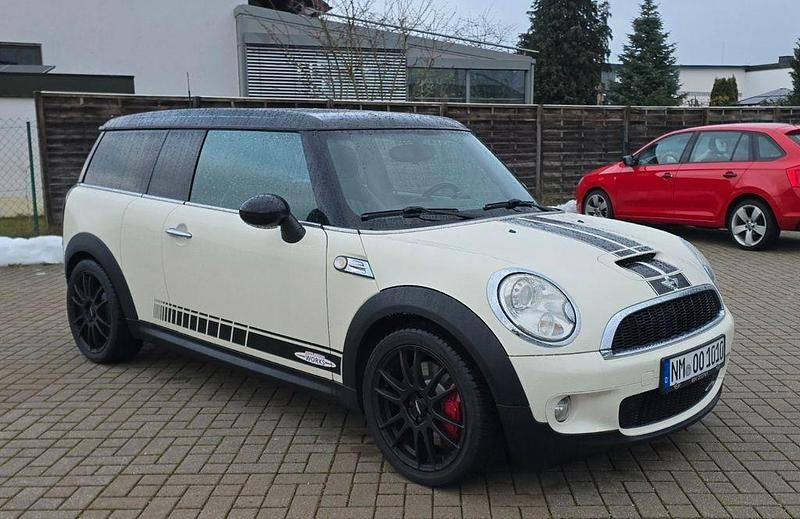 Weiß Gebraucht 2008 Mini John Cooper Works Clubman Kombi | 11.900 € - Bild 1/4