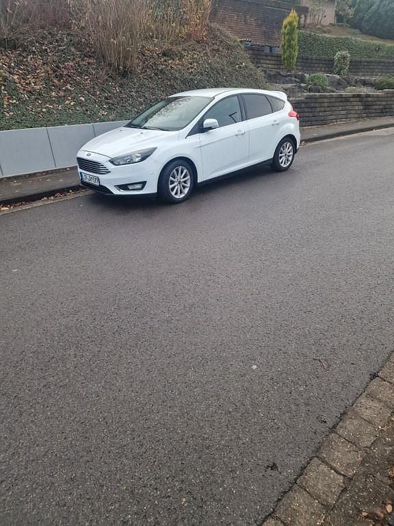 Gebraucht Ford Focus Titanium 150 PS (110 kW) 2016 Weiß Limousine