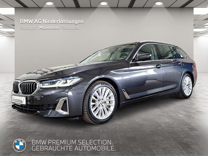 Grau Gebraucht 2021 BMW 530 Luxury Line Kombi | 41.980 € (Teuer) - Bild 1/4