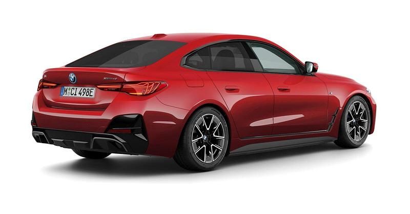 Gebraucht BMW i4 Comfort Edition 294 kW (401 PS) 2025 Rot Limousine