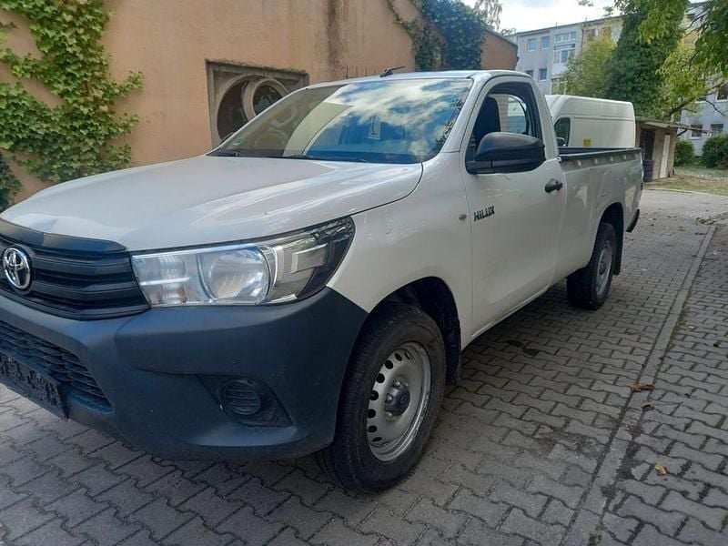 Gebraucht Toyota HiLux 150 PS (110 kW) 2018 Weiß Abholung