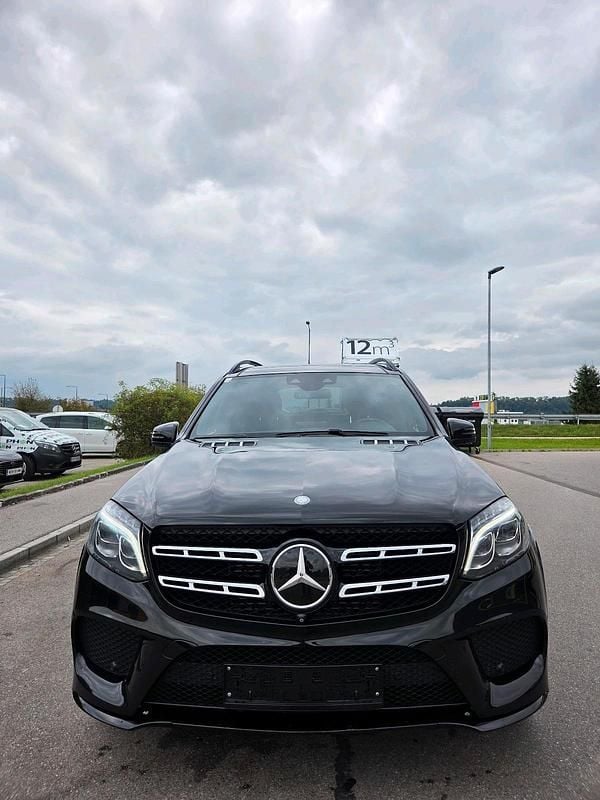 Schwarz Gebraucht 2016 Mercedes GLS350 AMG SUV | 35.990 € - Bild 1/4