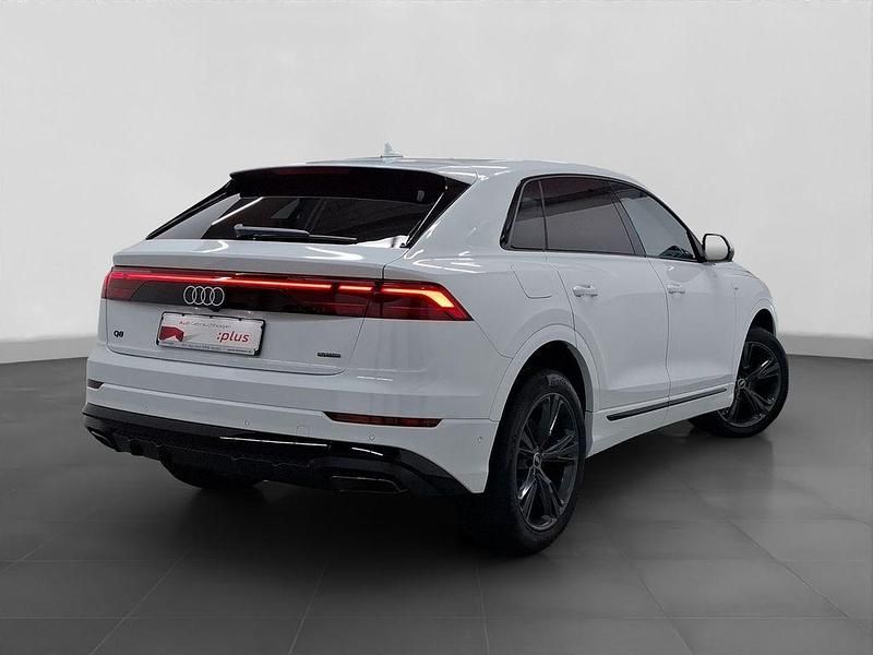 Neu Audi Q8 S-Line 394 PS (289 kW) 2025 Carraraweiß SUV