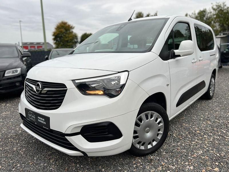 Weiß Gebraucht 2020 Opel Combo Life XL Edition Van / Kleinbus | 16.490 € (Guter Preis) - Bild 1/4