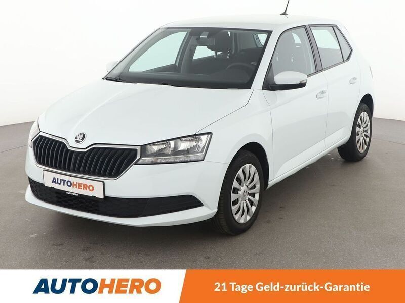 Weiß Gebraucht 2019 Skoda Fabia Cool Plus Limousine | 8.850 € (Fairer Preis) - Bild 1/3