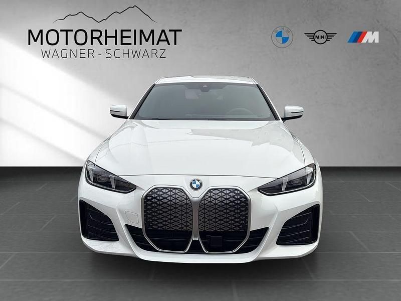 Neu BMW i4 Performance 250 kW (340 PS) 2025 Weiß Limousine