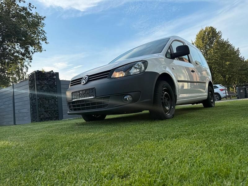 Weiß Gebraucht 2014 VW Caddy Van / Kleinbus | 9.999 € (Teuer) - Bild 1/4