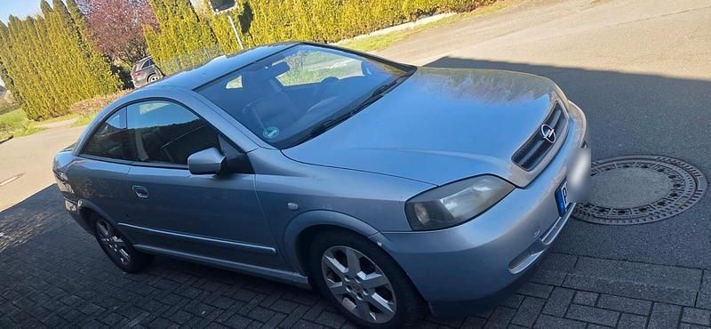 Gebraucht Opel Astra 125 PS (91 kW) 2002 Silber Coupé