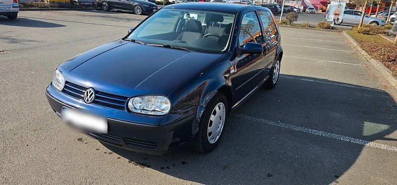 Gebraucht VW Golf IV Edition 75 PS (55 kW) 2001 Blau Limousine