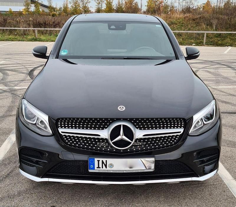 Gebraucht Mercedes GLC250 211 PS (155 kW) 2018 Schwarz Coupé