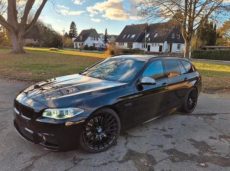 Schwarz Gebraucht 2016 BMW M550 M Sport Limousine | 22.500 € (Guter Preis) - Bild 1/4