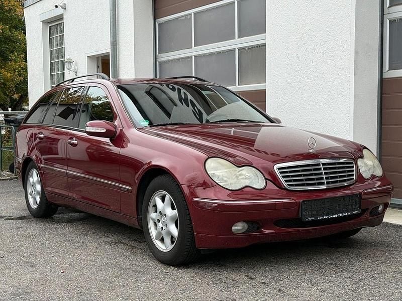 Rot Gebraucht 2002 Mercedes C220 Elegance Limousine | 2.650 € (Guter Preis) - Bild 1/4