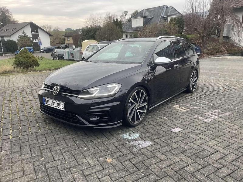 Gebraucht VW Golf VII R 310 PS (228 kW) 2018 Schwarz Kombi