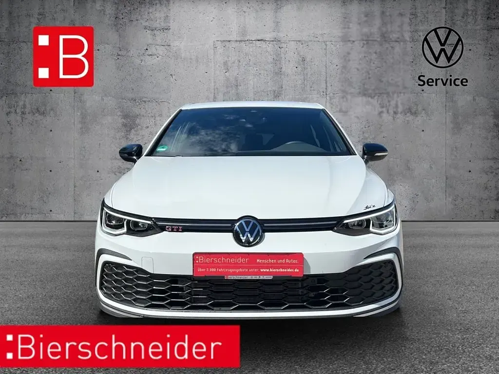 Gebraucht VW Golf VIII GTI 245 PS (180 kW) 2024 Weiss Limousine