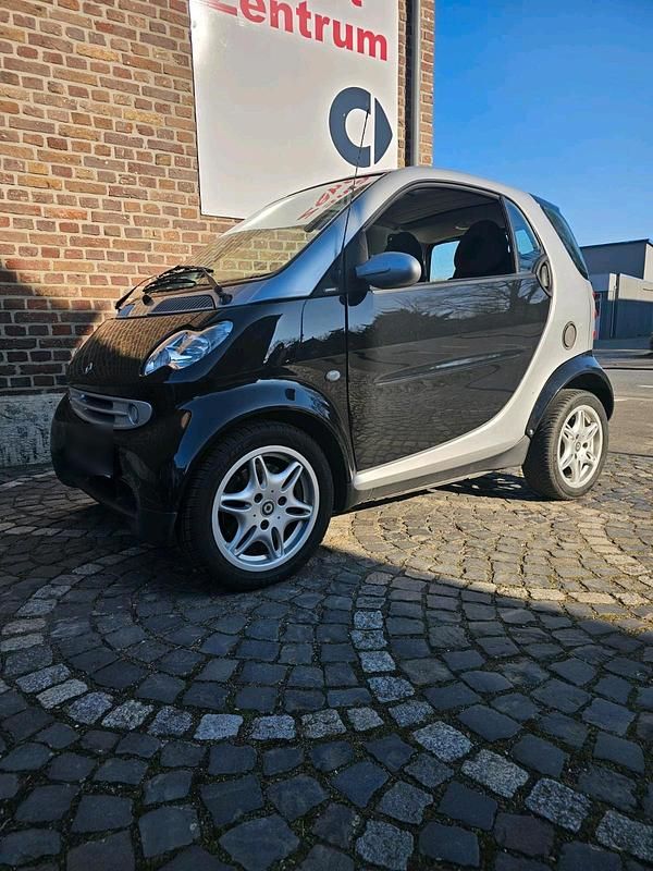 Gebraucht Smart ForTwo Coupé 61 PS (44 kW) 2005 Schwarz Coupé