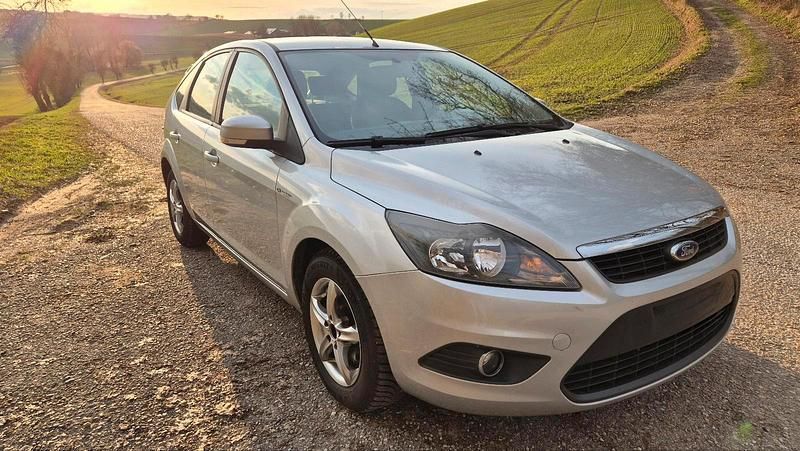 Gebraucht Ford Focus Sport 116 PS (85 kW) 2008 Silber Limousine