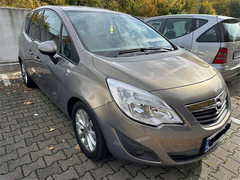 Gebraucht Opel Meriva Innovation 120 PS (88 kW) 2012 Silber Van / Kleinbus