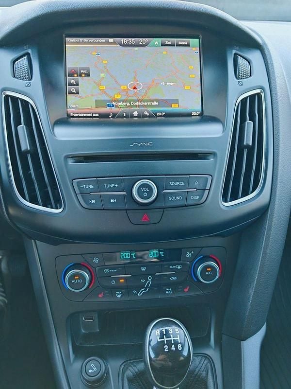 Second-hand Ford Focus 120 CP (88 kW) 2016 Albastru Break