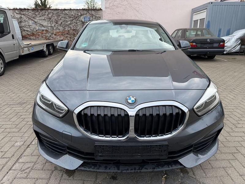 Gebraucht BMW 118 Advantage 150 PS (110 kW) 2021 Grau Kleinwagen