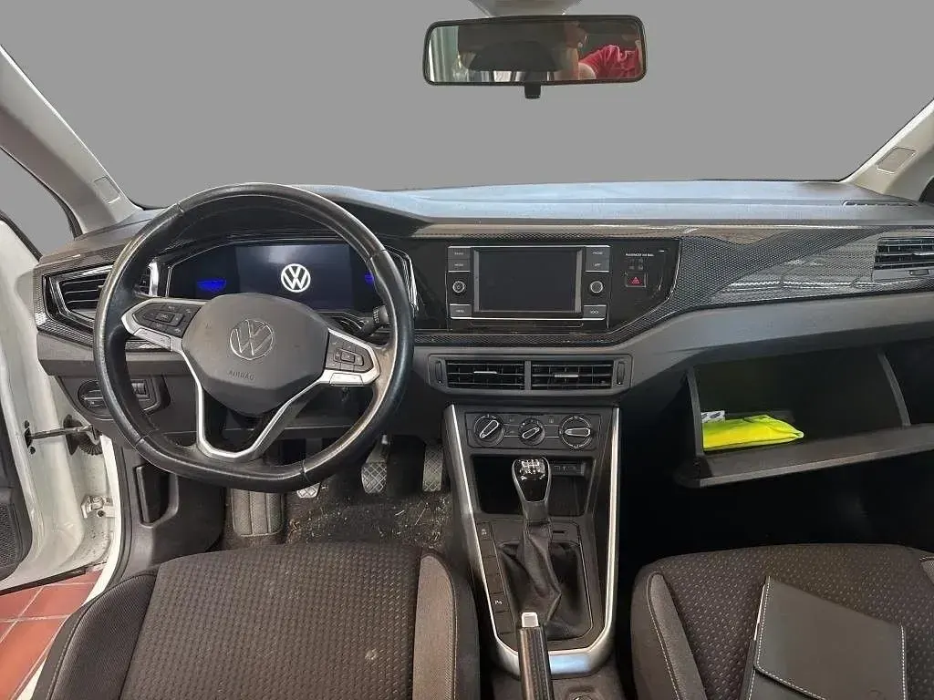 Gebraucht VW Polo Life 95 PS (69 kW) 2022 Pure white Kleinwagen