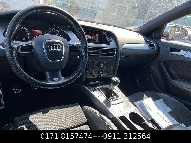 Gebraucht Audi A4 S-Line 275 PS (202 kW) 2010 Rot Limousine