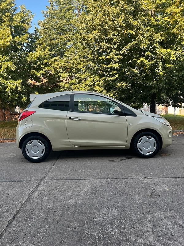 Gebraucht Ford Ka 70 PS (51 kW) 2009 Gelb Kleinwagen