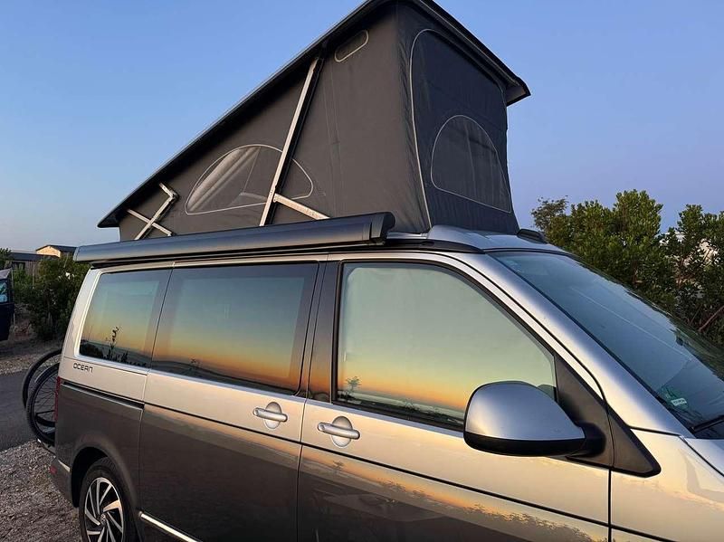 Silber Gebraucht 2022 VW T6.1 California Van | 61.900 € (Fairer Preis) - Bild 1/4