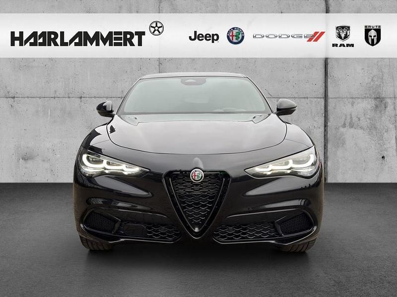 Neu Alfa Romeo Stelvio 280 PS (205 kW) 2025 Schwarz SUV