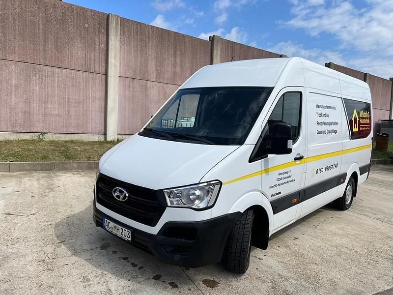 Gebraucht Hyundai H 350 150 PS (110 kW) 2018 Weiß Van
