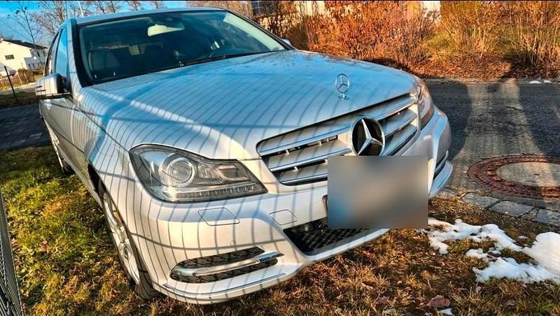 Gebraucht Mercedes C220 170 PS (125 kW) 2012 Silber Limousine