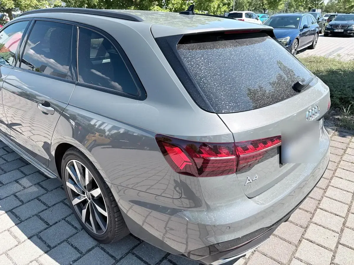Gebraucht Audi A4 S-Line 265 PS (194 kW) 2023 Grau Kombi