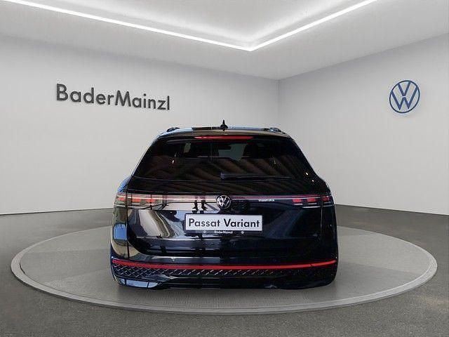 Gebraucht VW Passat R-line 150 PS (110 kW) 2025 Schwarz Limousine