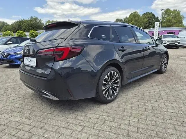 Gebraucht Toyota Corolla Team 196 PS (144 kW) 2025 Night time black night time black Kombi