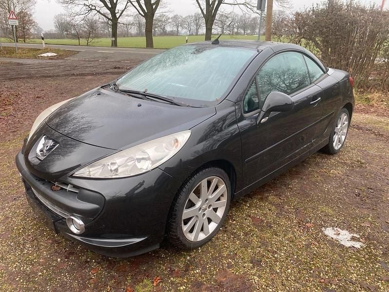 Gebraucht Peugeot 207 CC 120 PS (88 kW) 2008 Schwarz Cabrio