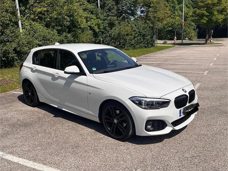 Weiß Gebraucht 2019 BMW 118 M Sport Kleinwagen | 15.999 € (Superpreis) - Bild 1/4