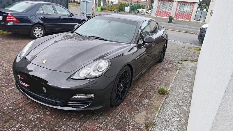 Grau Gebraucht 2011 Porsche Panamera Limousine | 16.800 € - Bild 1/4