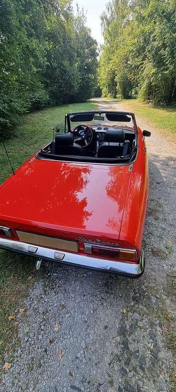 Gebraucht Alfa Romeo Spider Veloce 126 PS (92 kW) 1979 Rot Cabrio