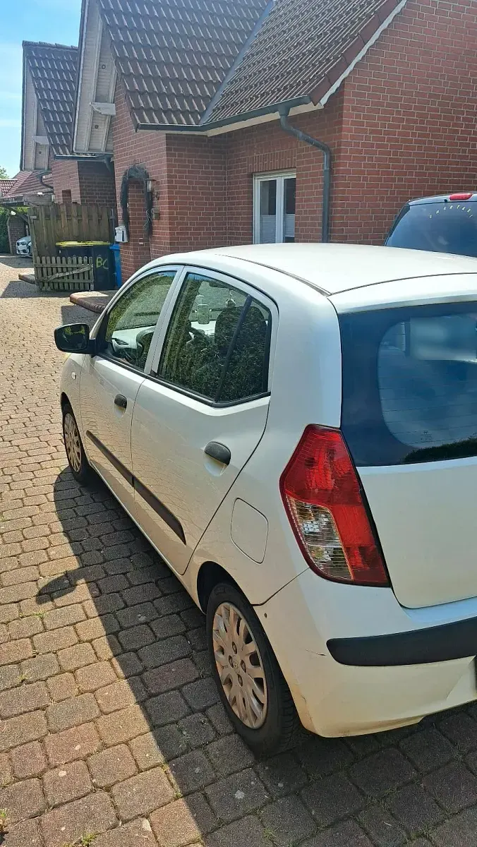 Gebraucht Hyundai i10 67 PS (49 kW) 2009 Weiß Kleinwagen