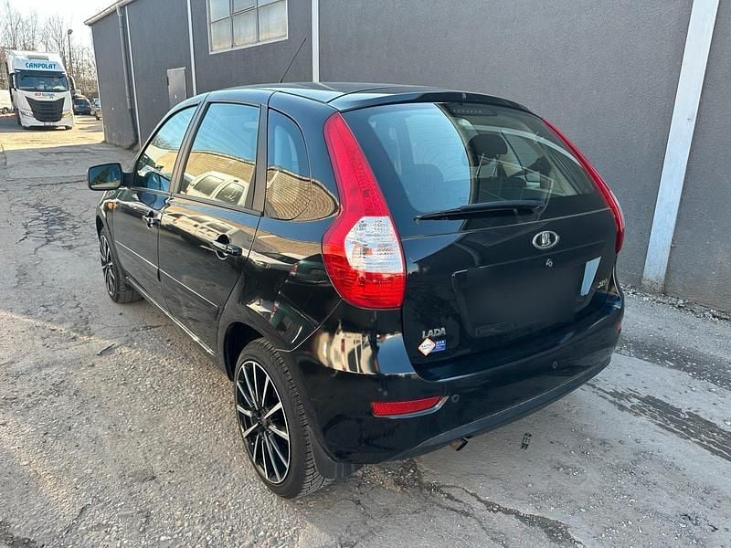 Gebraucht Lada Kalina 98 PS (72 kW) 2017 Schwarz Limousine