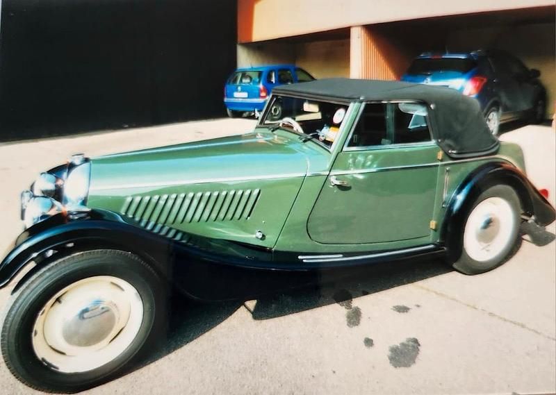 Grün Gebraucht 1953 Morgan Plus 4 Cabrio | 27.500 € - Bild 1/4