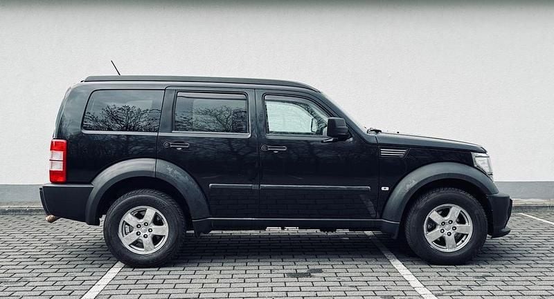 Gebraucht Dodge Nitro SE 177 PS (130 kW) 2010 Schwarz SUV
