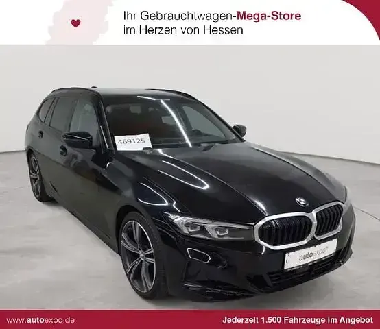 Gebraucht BMW 320 Sport Line 184 PS (135 kW) 2023 Kombi