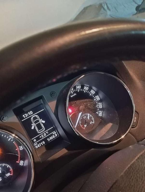 Gebraucht Skoda Yeti Elegance 105 PS (77 kW) 2013 SUV