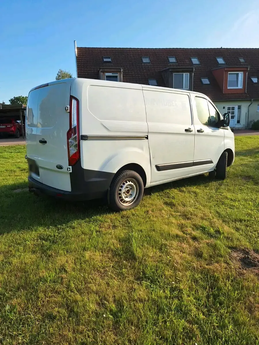 Gebraucht Ford Transit 125 PS (91 kW) 2016 Weiß Van / Kleinbus