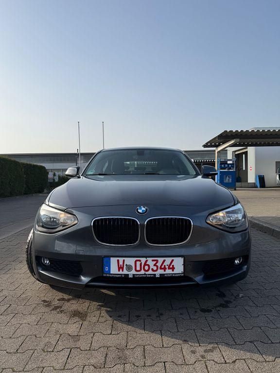 Gebraucht BMW 116 136 PS (100 kW) 2012 Grau Kleinwagen