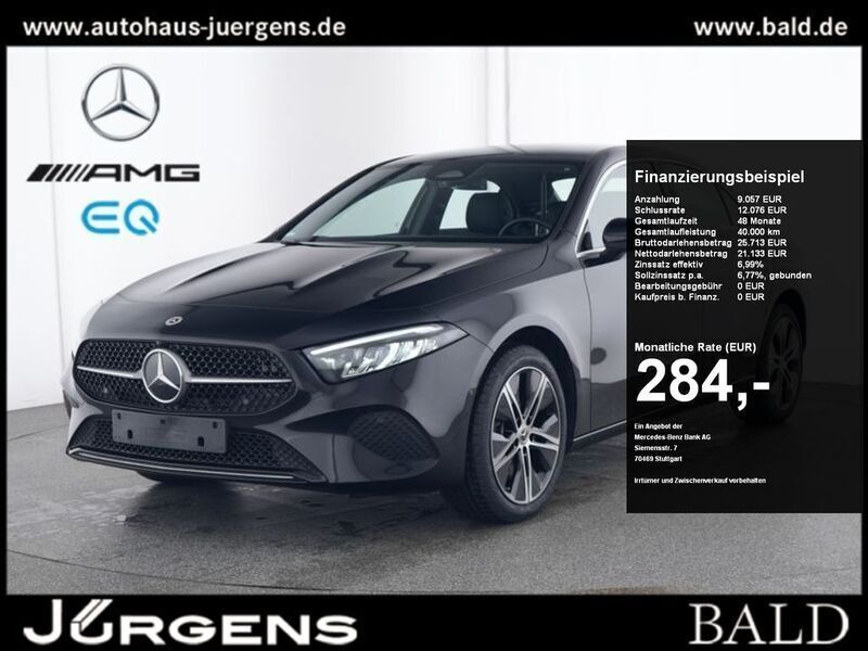 Gebraucht Mercedes A250 Progressive 163 PS (119 kW) 2024 Metalliclack kosmosschwarz Limousine