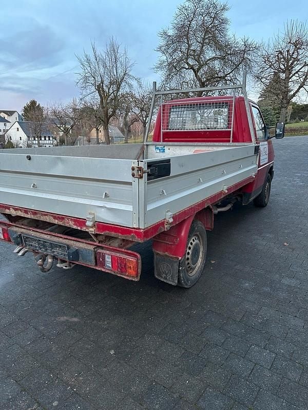 Gebraucht VW T4 75 PS (55 kW) 1997 Rot Van