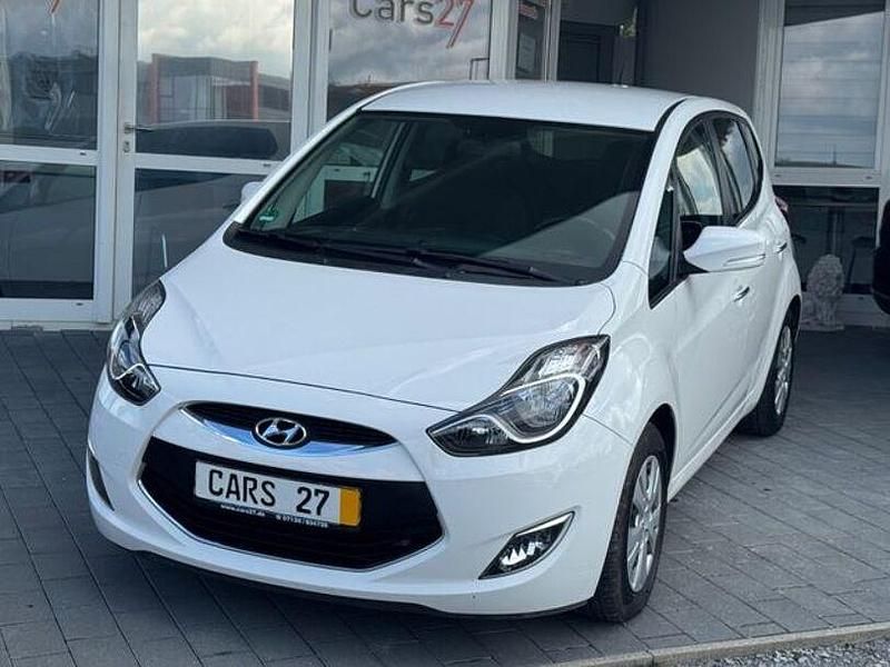 Weiß Gebraucht 2013 Hyundai ix20 Kleinwagen | 8.499 € (Guter Preis) - Bild 1/4