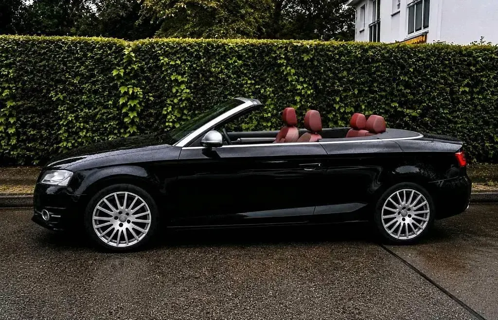 Gebraucht Audi A3 Cabriolet 105 PS (77 kW) 2012 Schwarz Cabrio