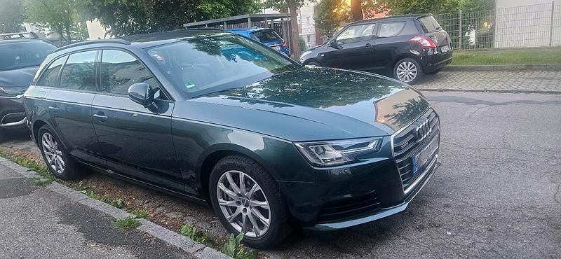Grün Gebraucht 2019 Audi A4 Kombi | 17.500 € (Superpreis) - Bild 1/4